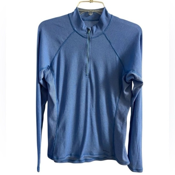Patagonia Tops - Patagonia 1/4 zip up lightweight top women Large